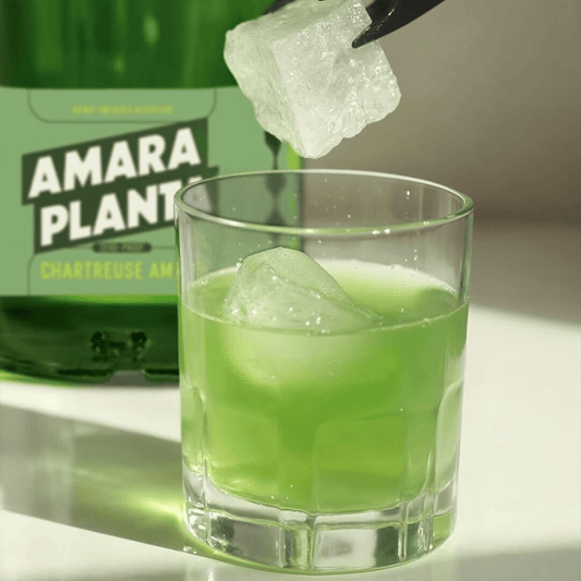 Amara Planta Berry Herbal Spritz